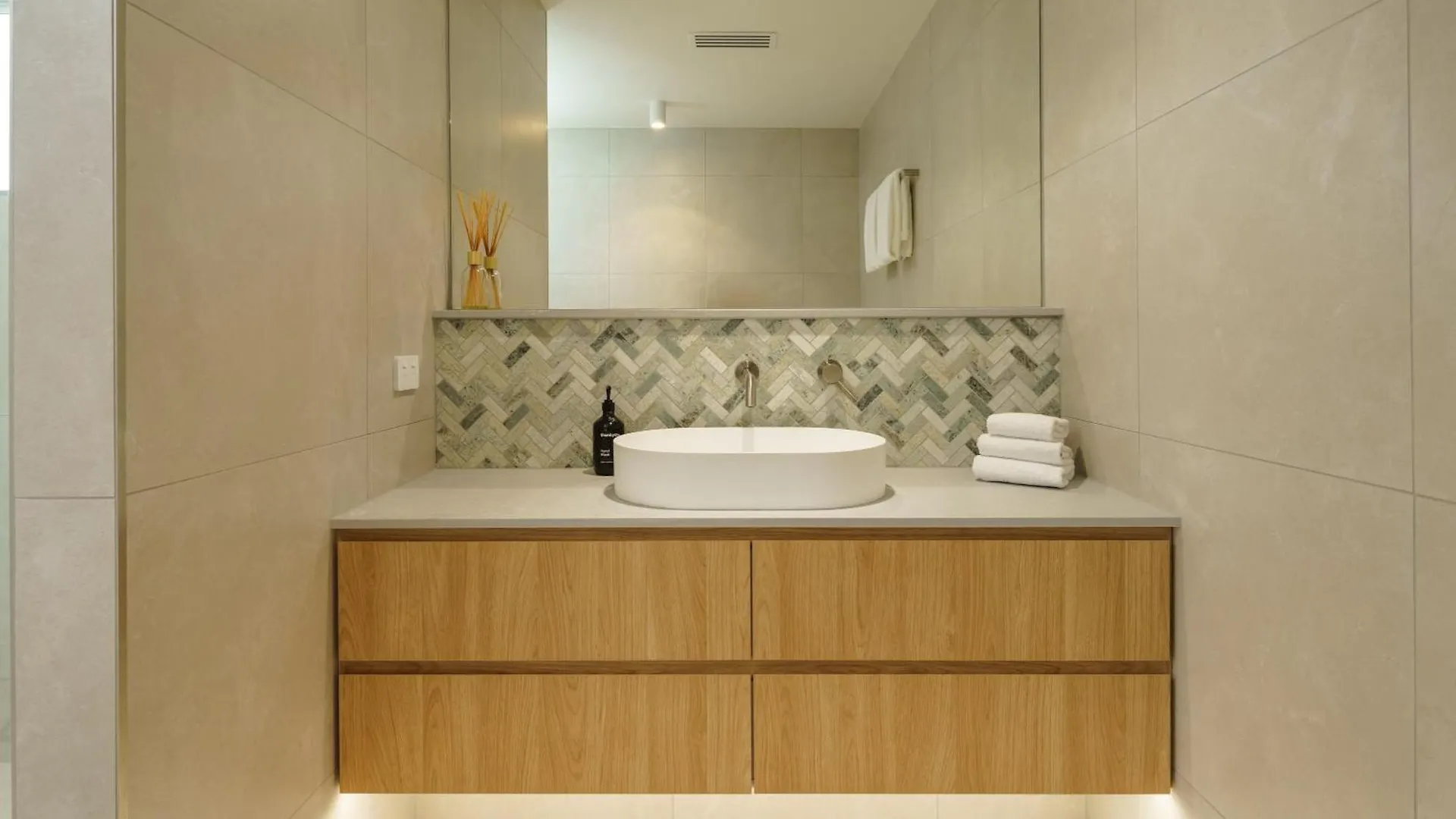 Villa Parkana - Beachside Buddina